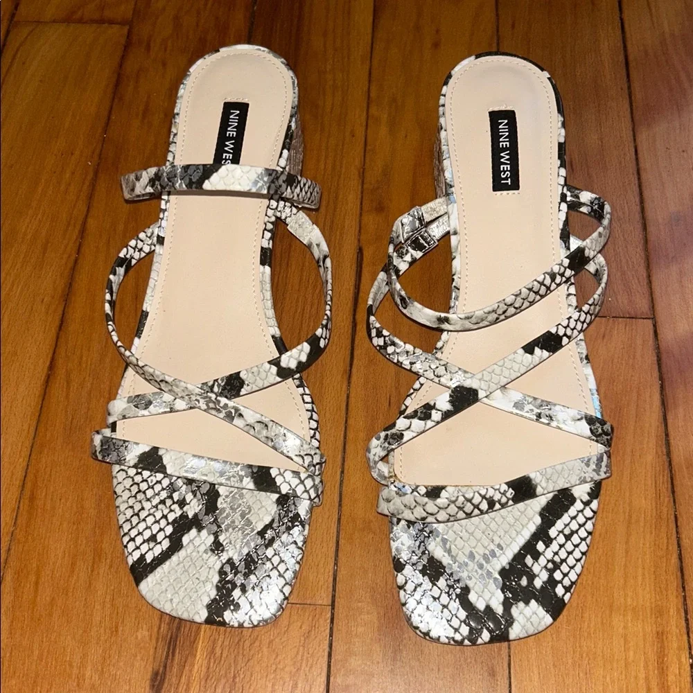 NWOT Nine West Snakeskin Print Heeled Sandals